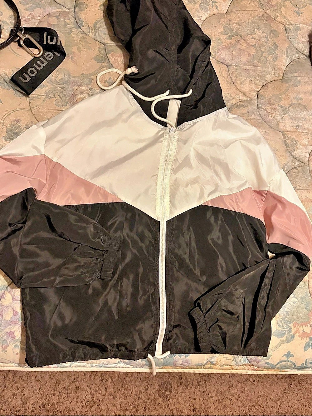 Women's Color Block Hooded rain Jacket in Black & White Like New